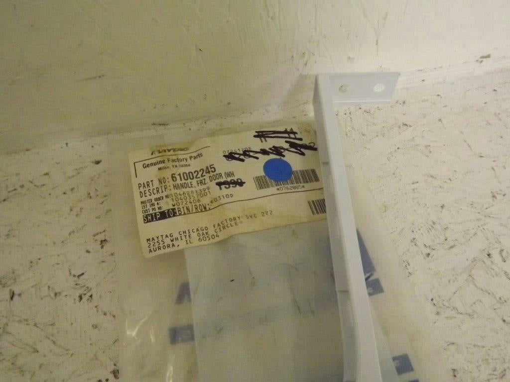 MAYTAG WHIRLPOOL REFRIGERATOR 61002245 FREEZER DOOR HANDLE (WHT) NEW MAYTAG WHIRLPOOL REFRIGERATOR 61002245 FREEZER DOOR HANDLE (WHT) NEW